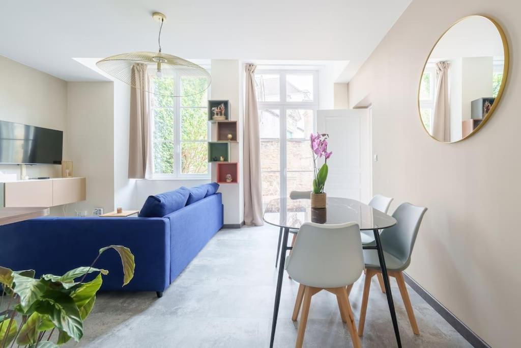 Appartement Lumineux Avec Cour Шомон Экстерьер фото